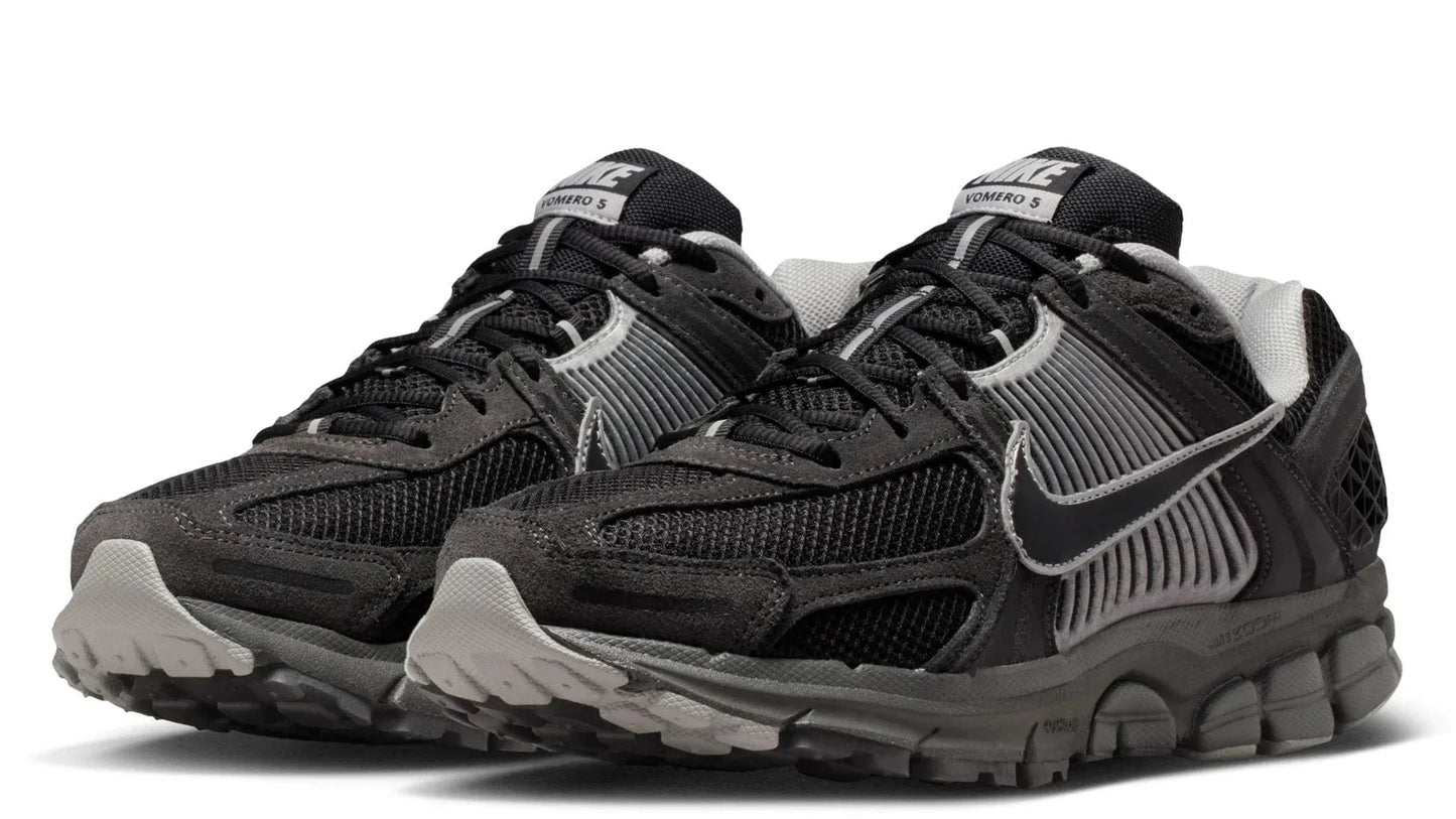 Zoom Vomero 5 Anthracite Flat Silver