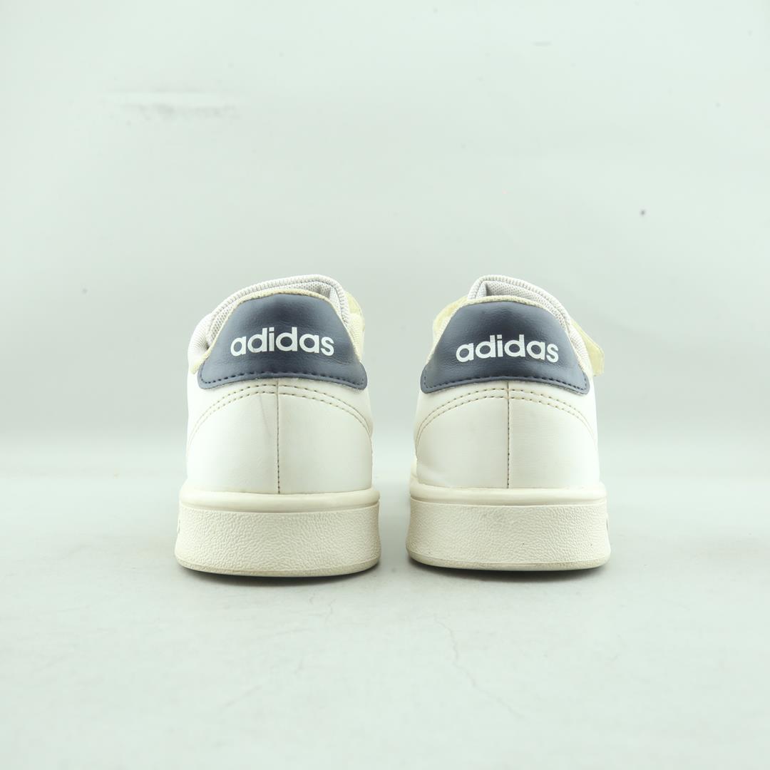 ADIDAS ADVANTAGE