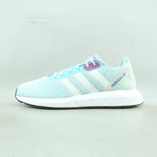 ADIDAS  SWIFT RUN RF