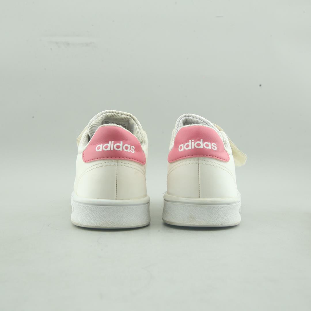 ADIDAS ADVANTAGE