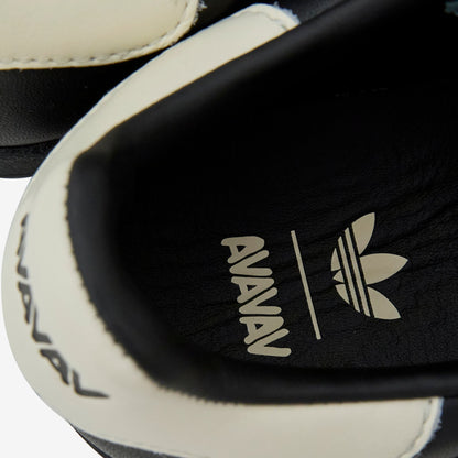 Avavav x Women's Superfinger Superstar Core Black | Cream White | Core Black