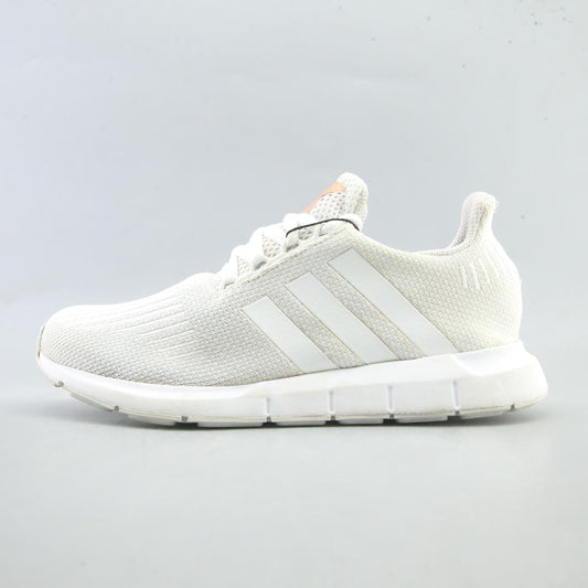 ADIDAS  SWIFT RUN X