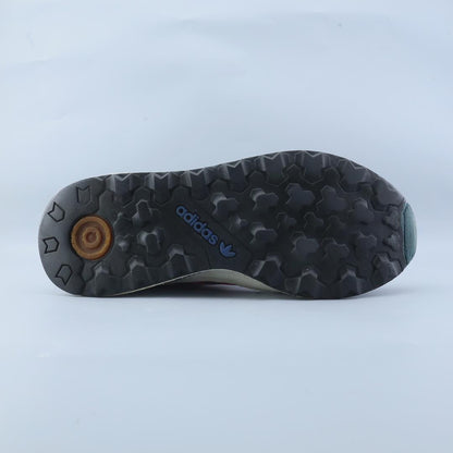 ADIDAS  ULTRA TECH