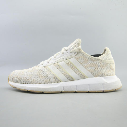 ADIDAS  SWIFT RUN X