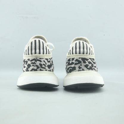 ADIDAS  SWIFT RUN X