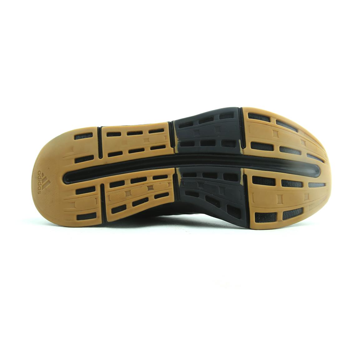 ADIDAS  SWIFT RUN 20