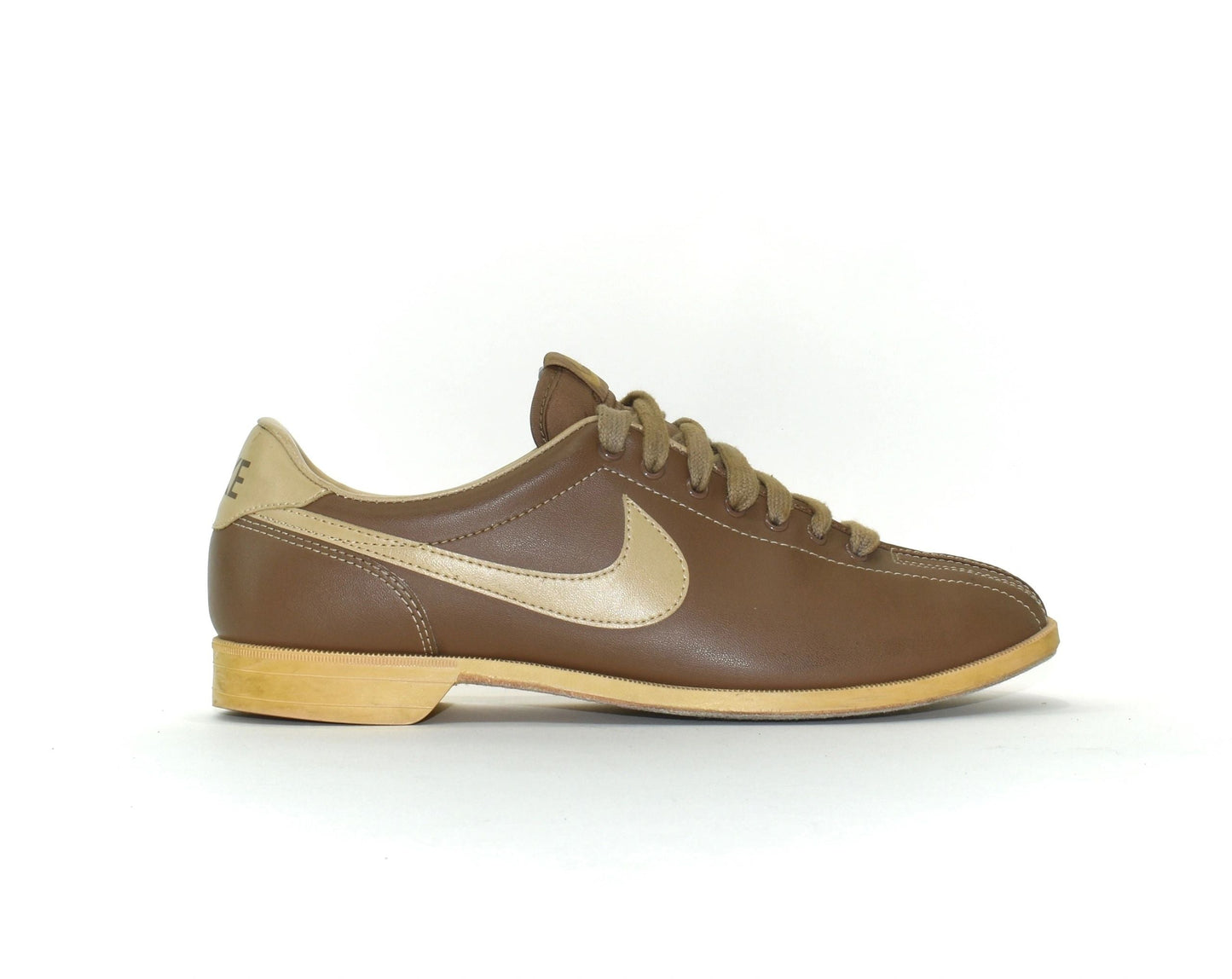1983 Nike Strike "X" Bowling Shoes Size 10.5
