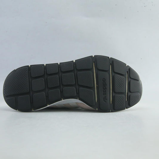 ADIDAS  SWIFT RUN