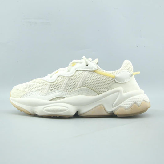 ADIDAS  OZWEEGO