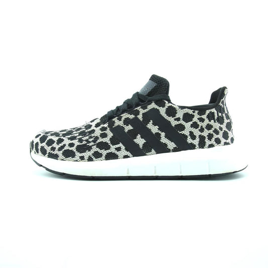 ADIDAS  SWIFT RUN