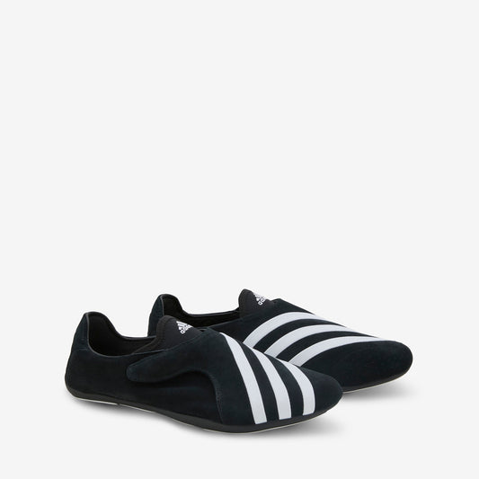 Pharrell Williams x Yoga Vario Flat Earther Core Black | Ftwr White | Core Black