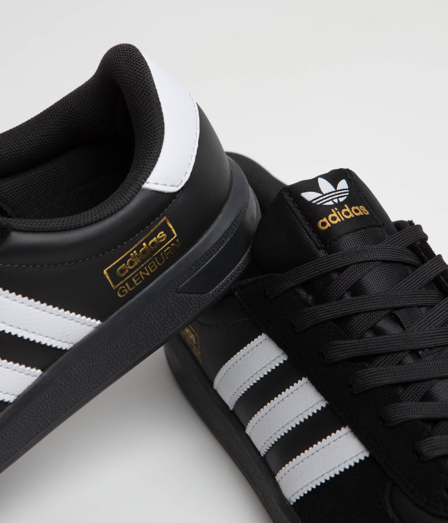 Adidas Glenburn Shoes - Core Black / FTWR White / Carbon
