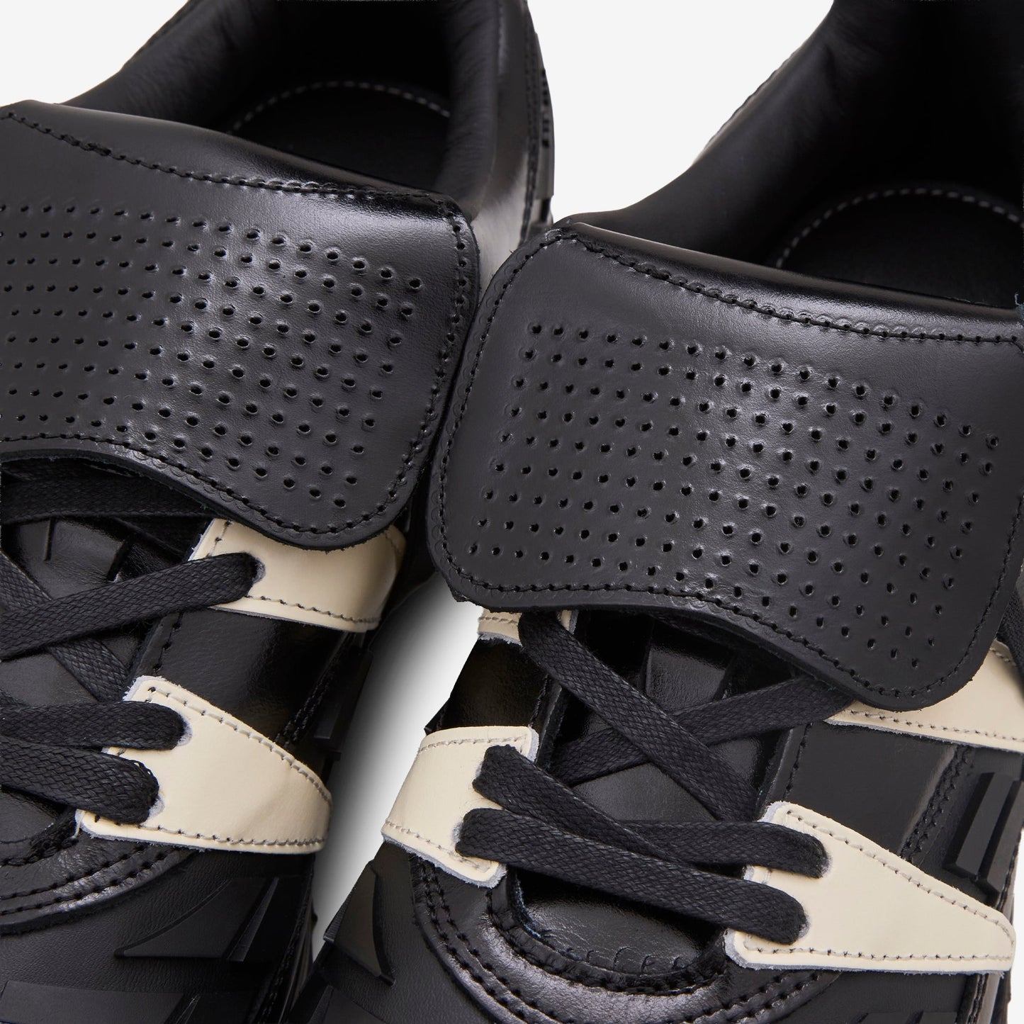 Brain Dead x Disney x Predator Core Black | Cream White | Core Black
