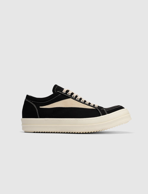 VINTAGE SNEAKERS