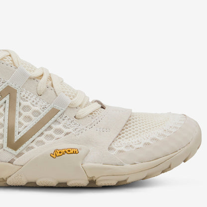 MT10O7IX White | Gold