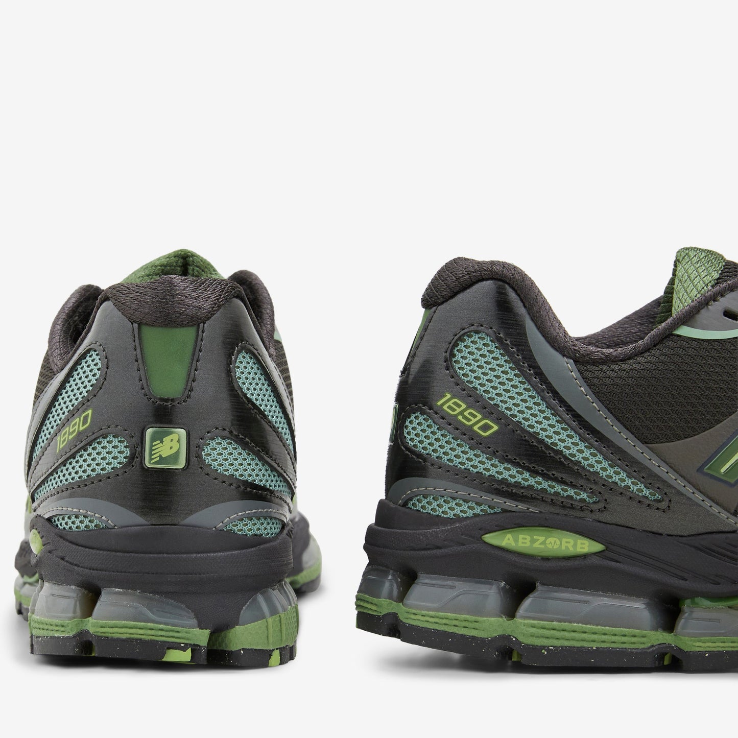 U189071H Faded Black | Utility Green