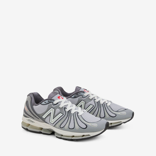 U18905UY 'Grey Days' Slate Grey | White | Black