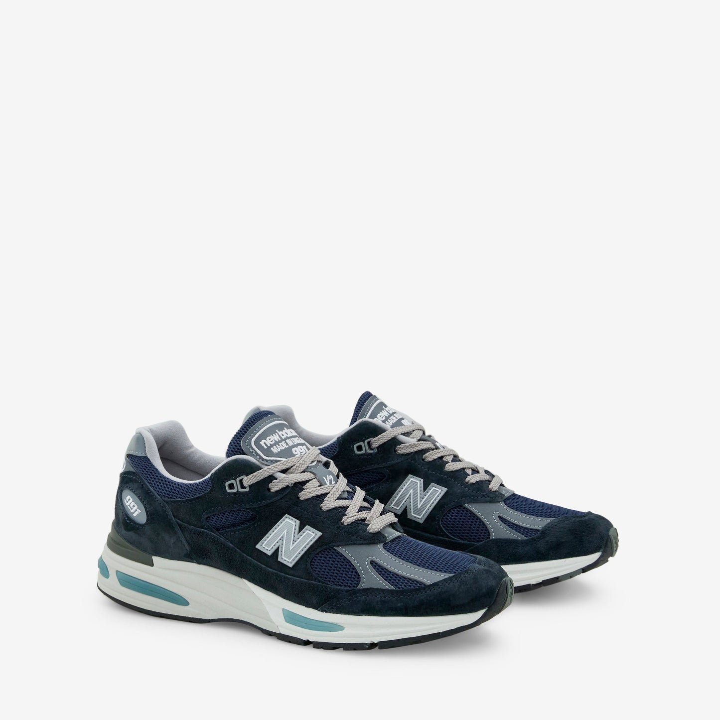 Made in UK 991v2 Dark Navy | Smoked Pearl | Silver