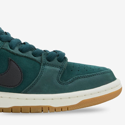 SB Dunk Low Pro Deep Fir | Black | Fir | Sail