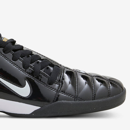 Total 90 SP Black | White | Metallic Silver