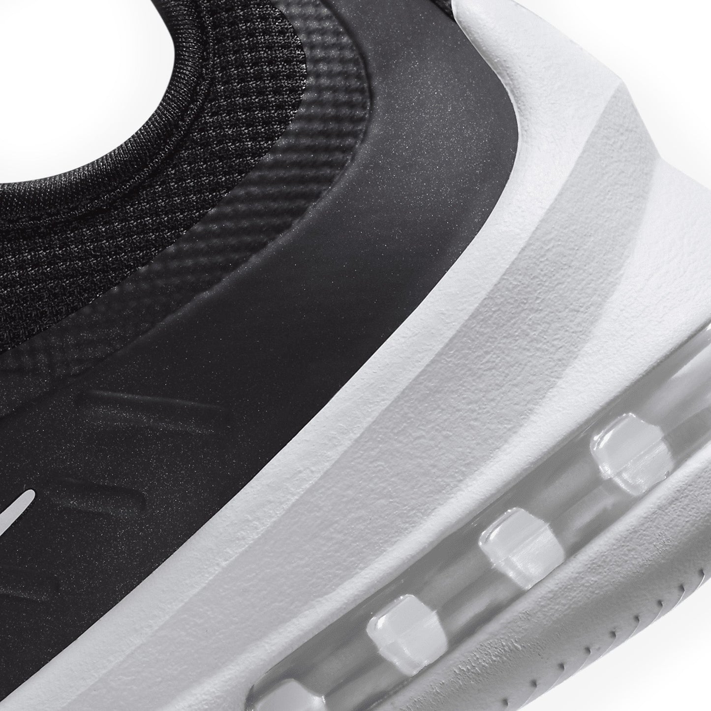 Nike Air Max Axis 'Black'