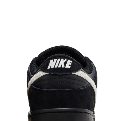 Dunk Low Pro SB 'Black White Gum' (2025)