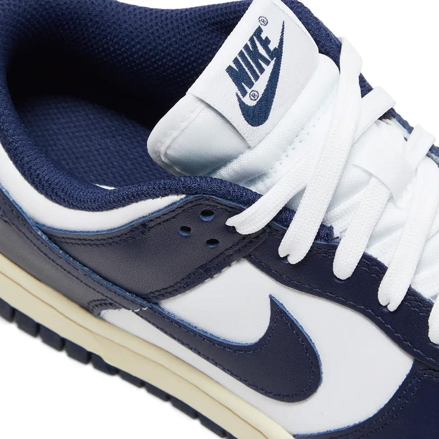 Nike Dunk Low 'Vintage Navy' W (2021)