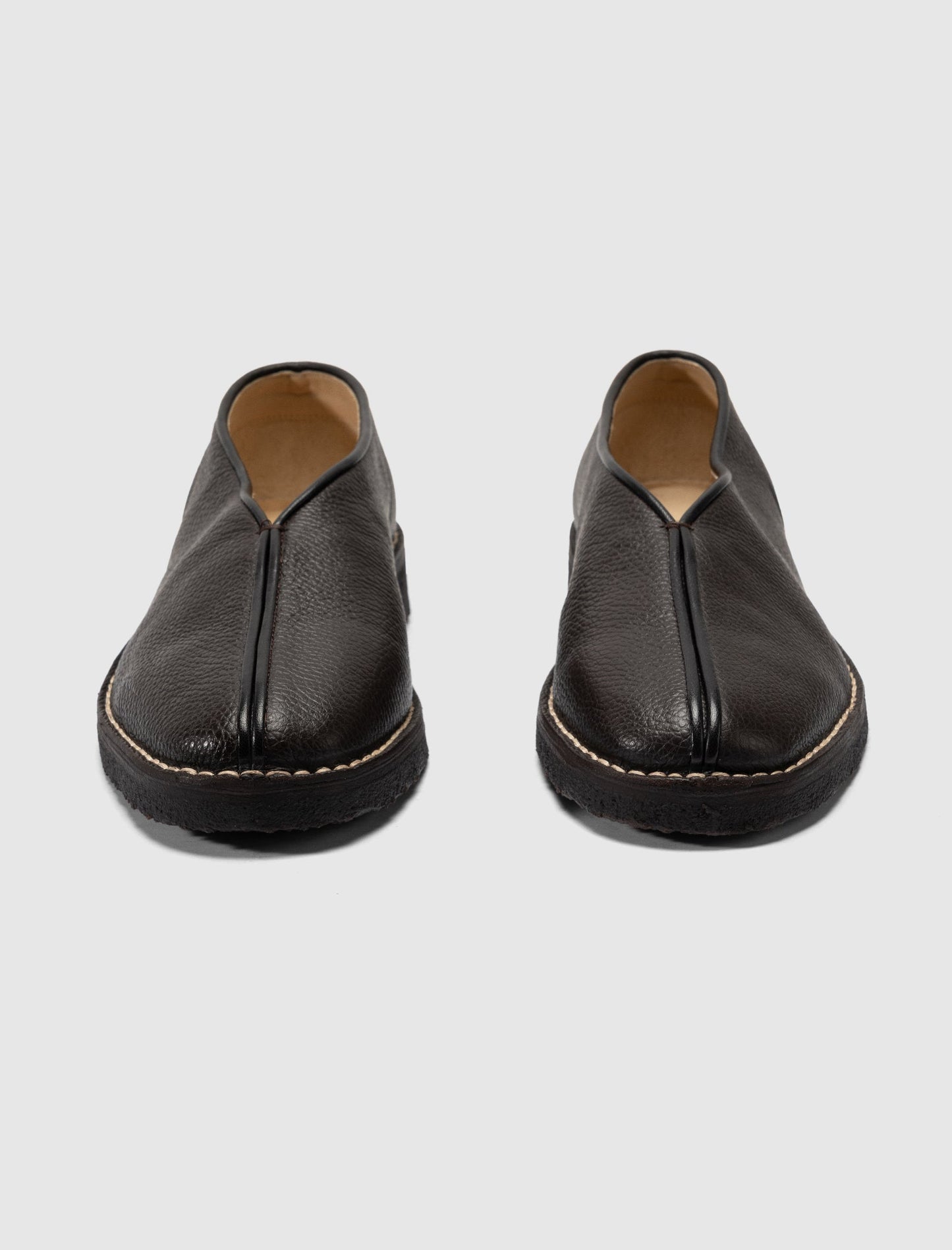 PIPED CREPE SLIPPERS