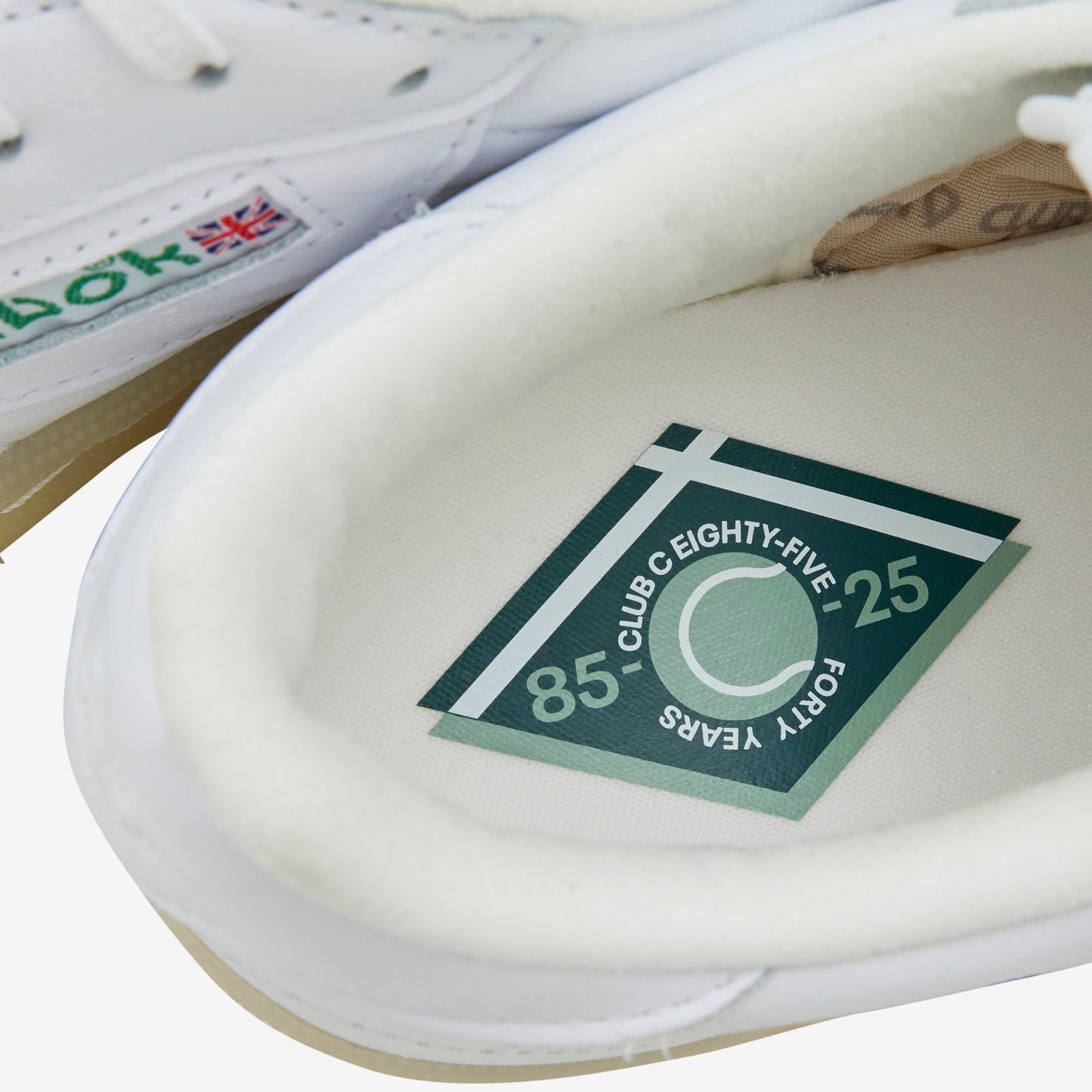 Club C 85 Vintage White | Glen Green | Vector Red