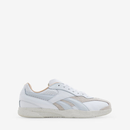 Hammer Street White | Chalk | Moon
