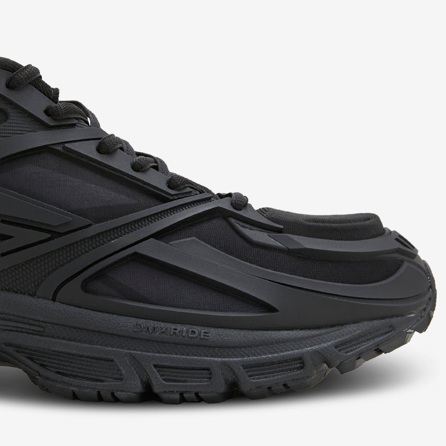 Premier Road Modern Black | Black | Black