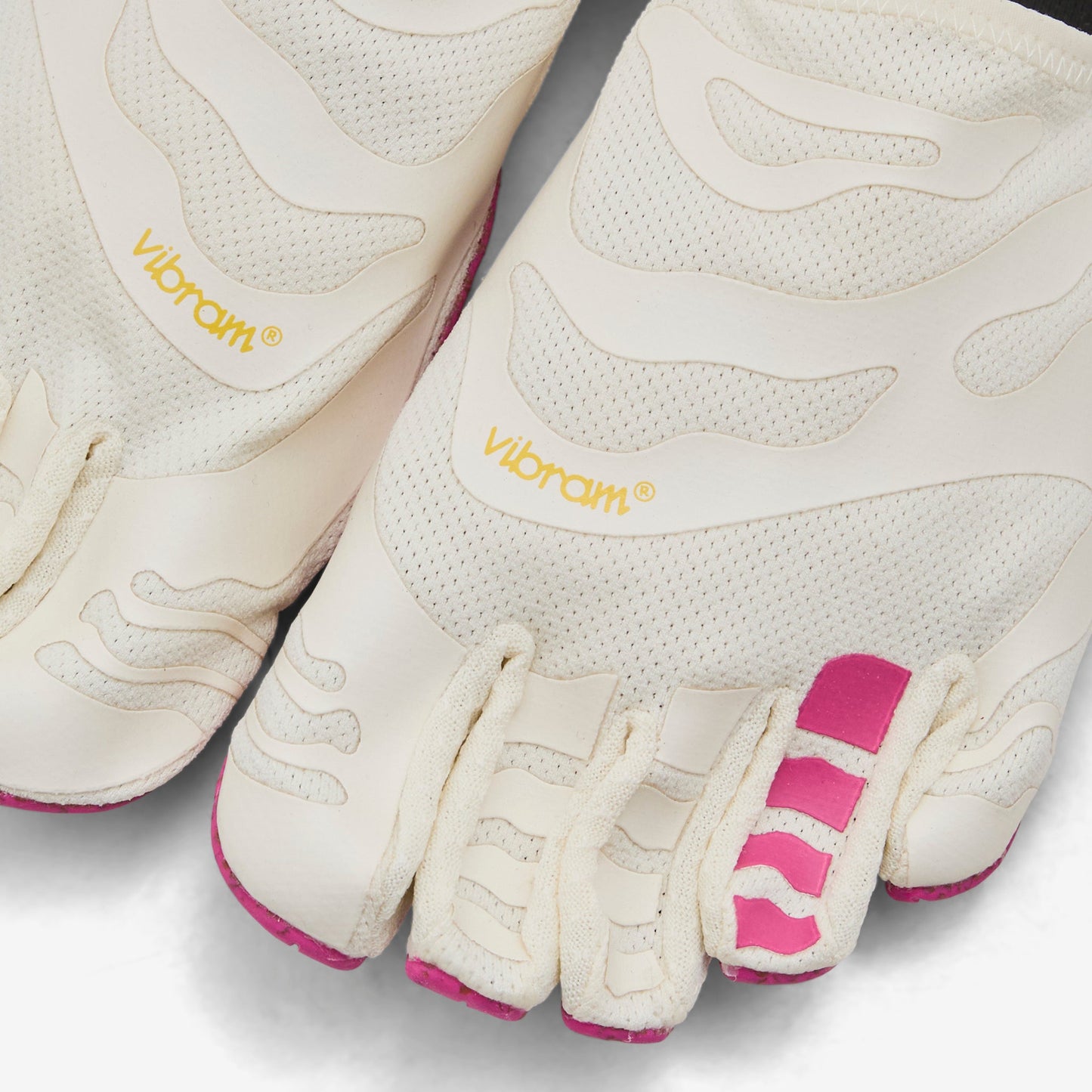 Women's Graspifier Ivory | Fuchsia