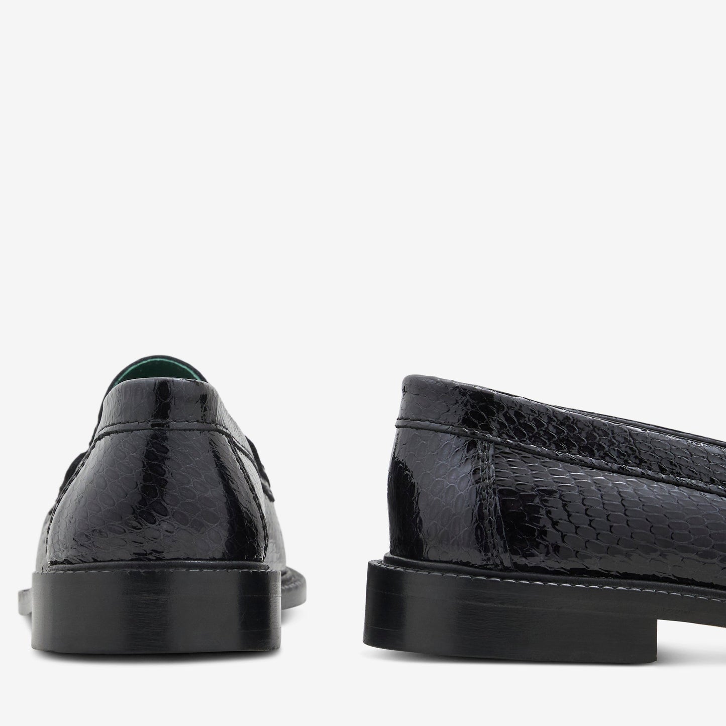 Yardee Two-Tone Moccasin Loafer Navy | Brown