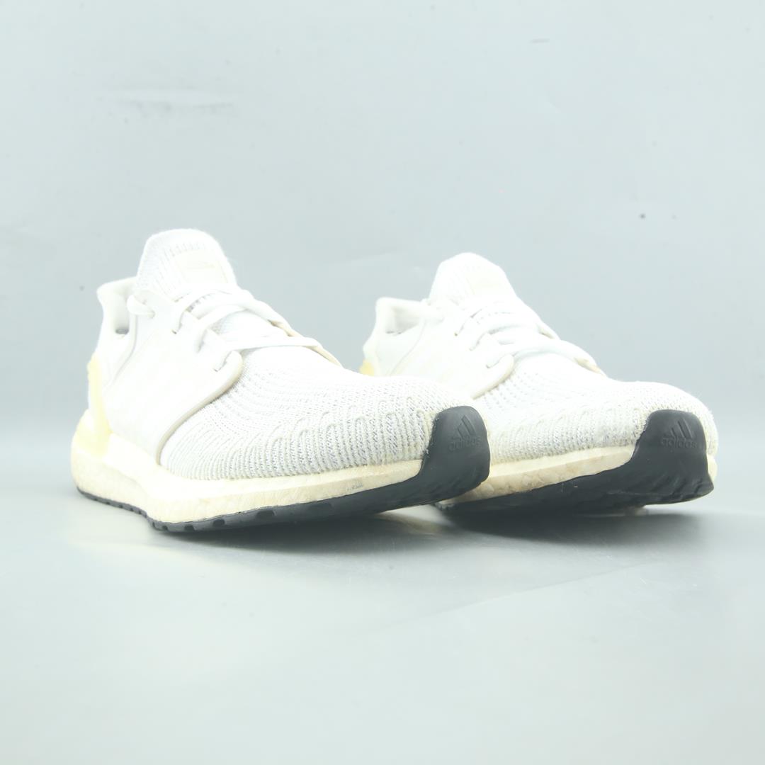 ADIDAS  ULTRA BOOST 20