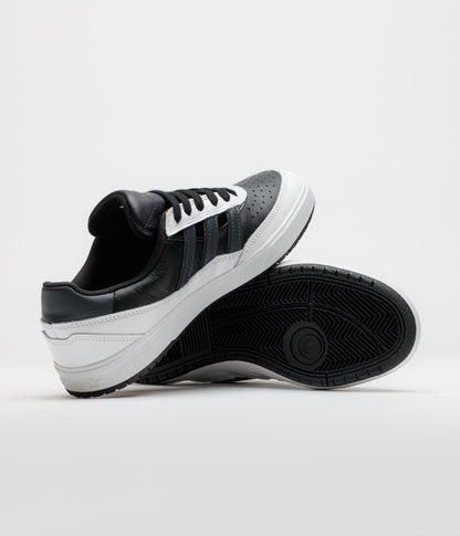 Adidas Tyshawn II Shoes - Core Black / Carbon / FTWR White