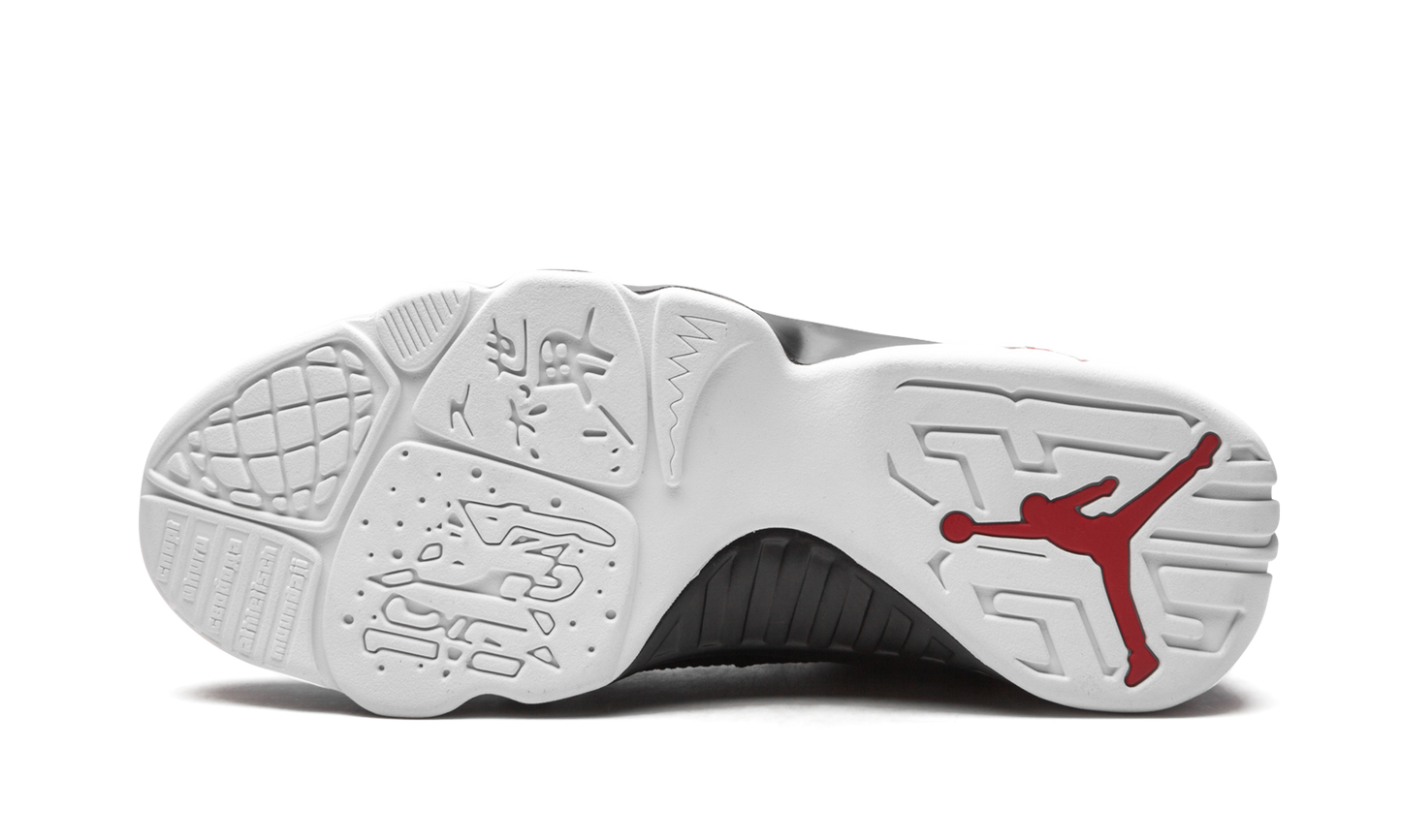 9 Retro Low "Bred" 832822 001