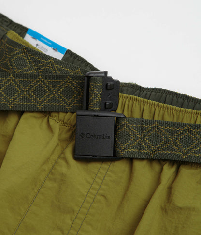 Columbia Sequoia Grove Woven 9" Shorts - Mossy Green / Greenscape