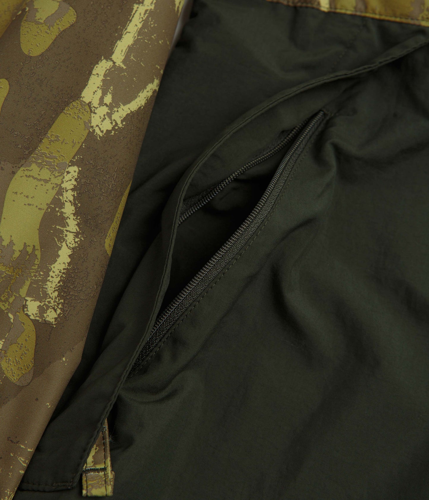 Columbia Spire Valley Printed Windbreaker Jacket - Mossy Green Treebark / Greenscape