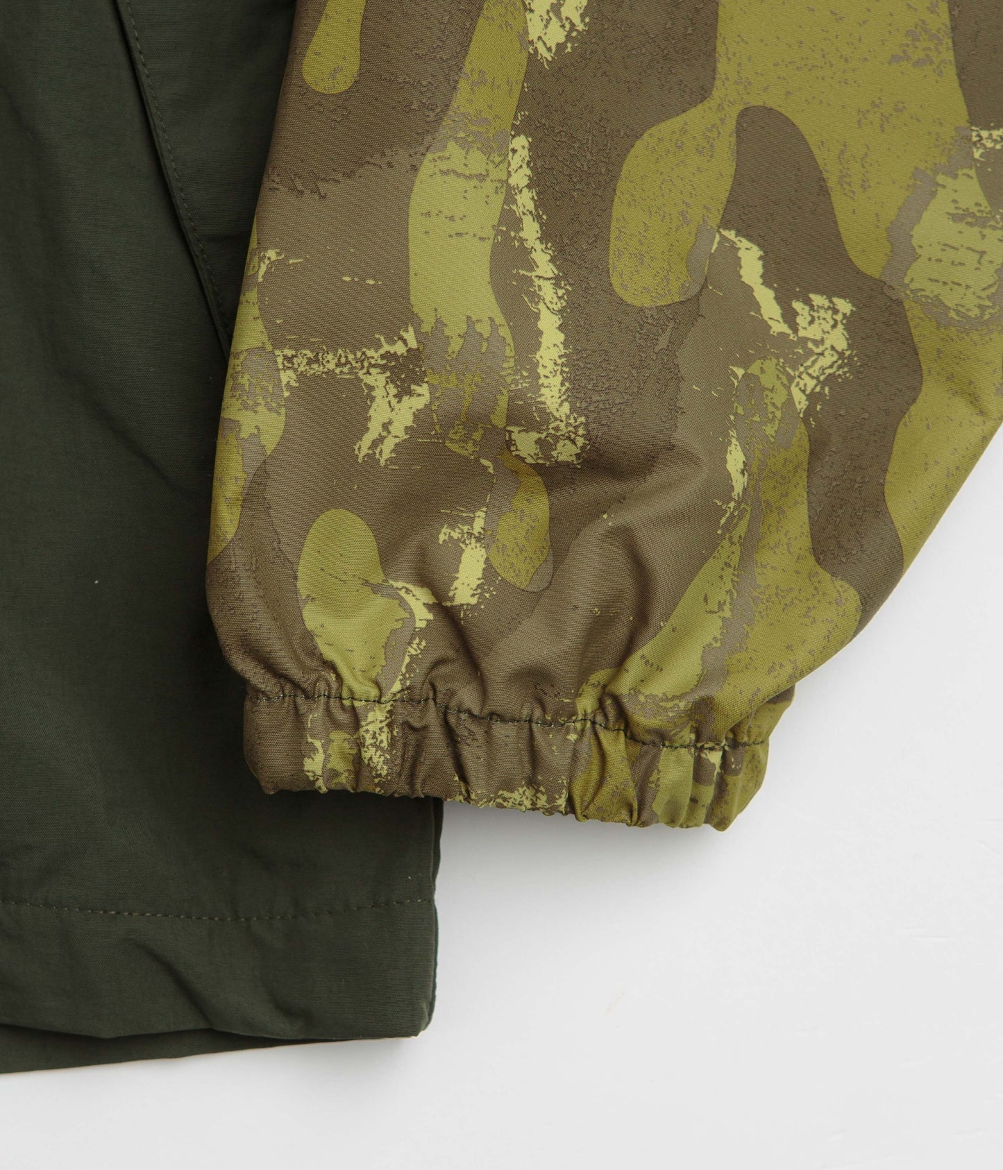 Columbia Spire Valley Printed Windbreaker Jacket - Mossy Green Treebark / Greenscape