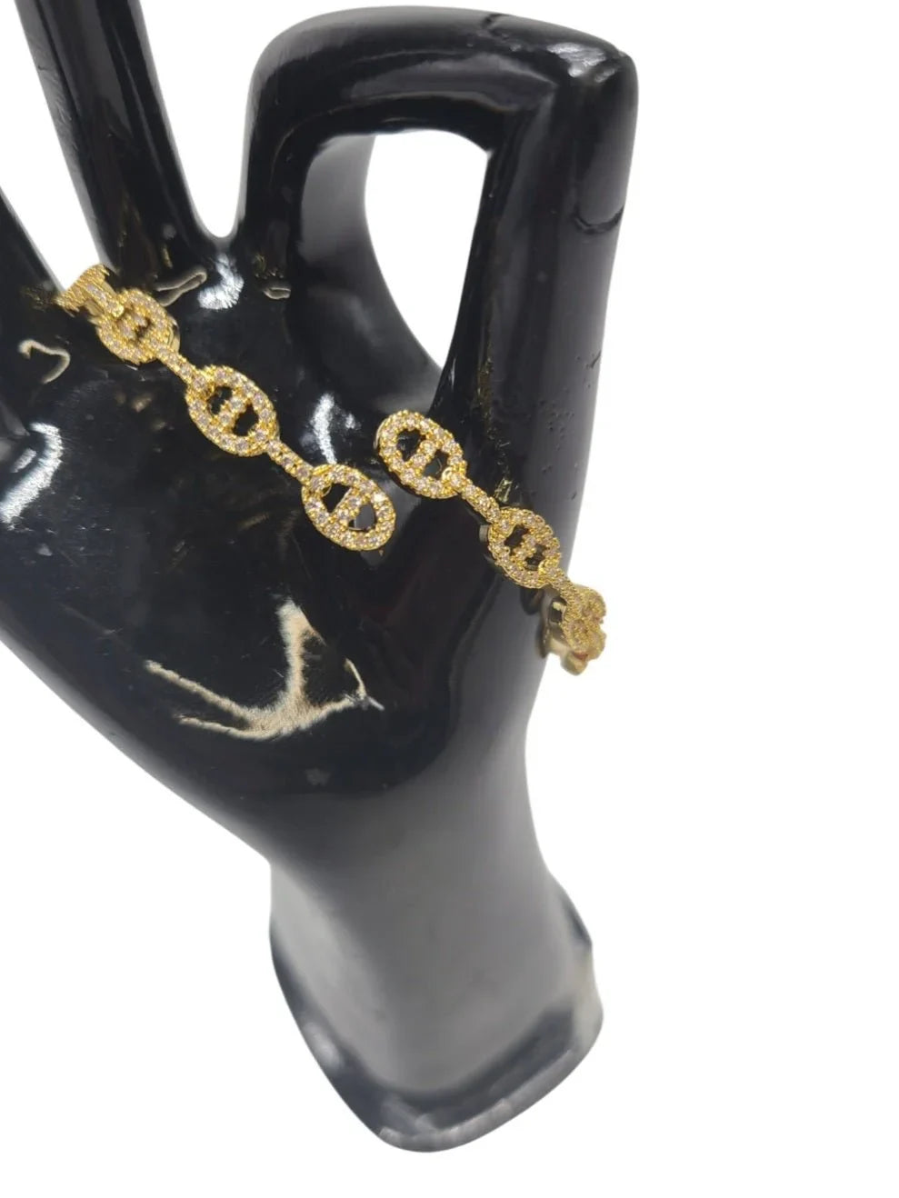 Goden Gold Clasp Cuff Bracelet (Gold) 2.4x2.2” Approx.