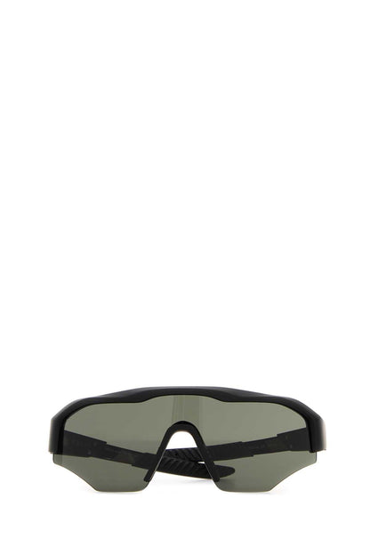 Gucci GG2017S Black Acetate Sunglasses — Black
