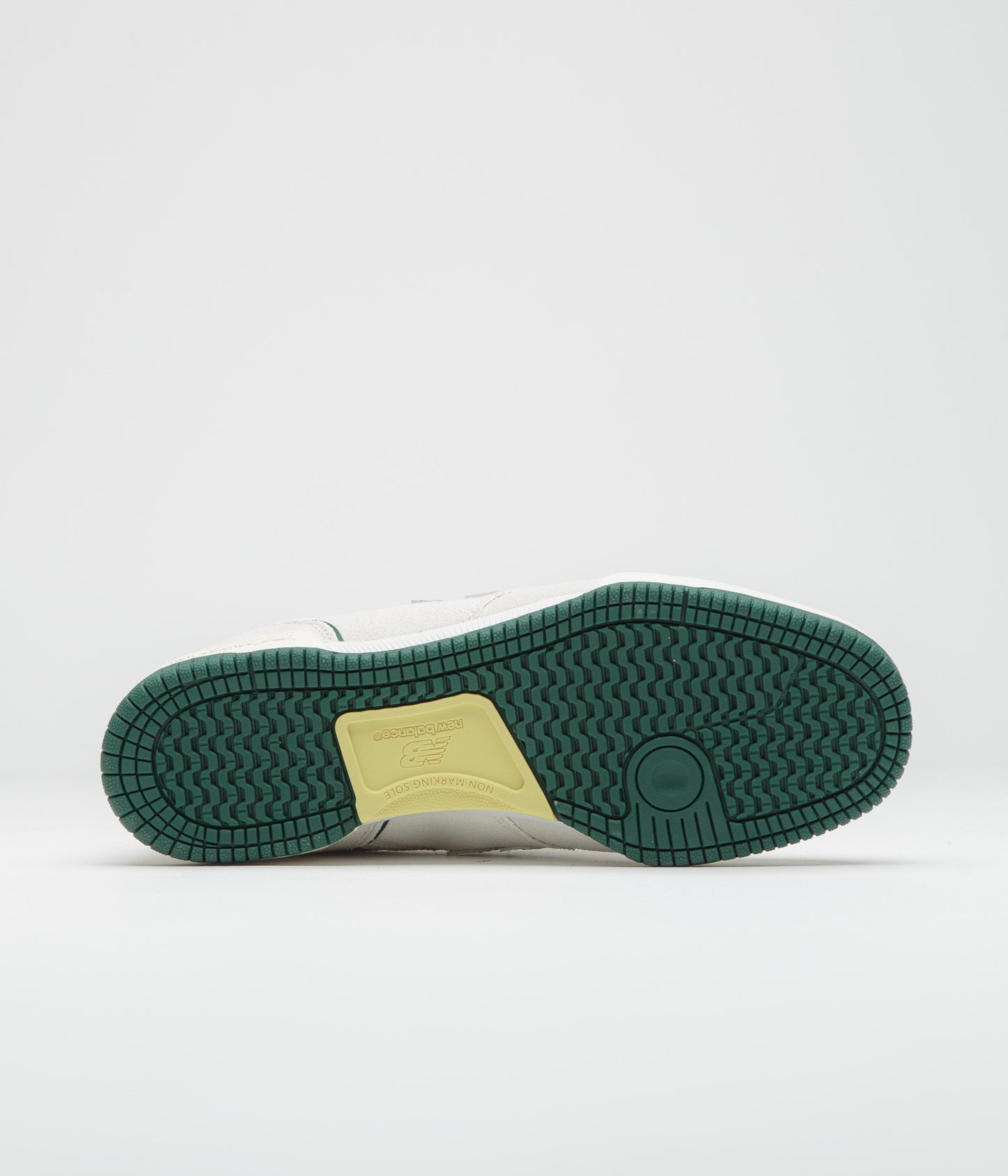New Balance Numeric 600 Tom Knox Shoes - White / Green