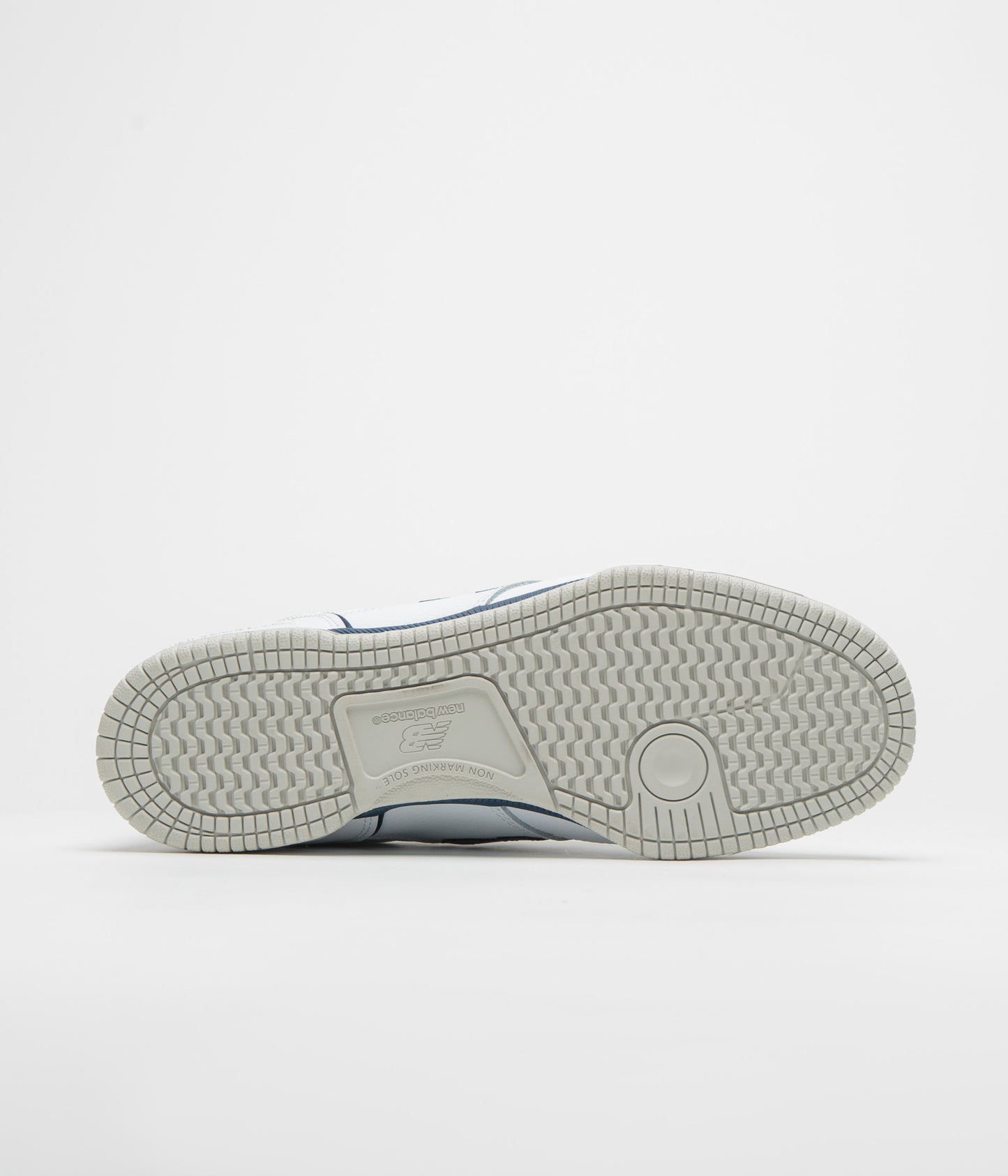 New Balance Numeric 600 Tom Knox Shoes - White / Navy