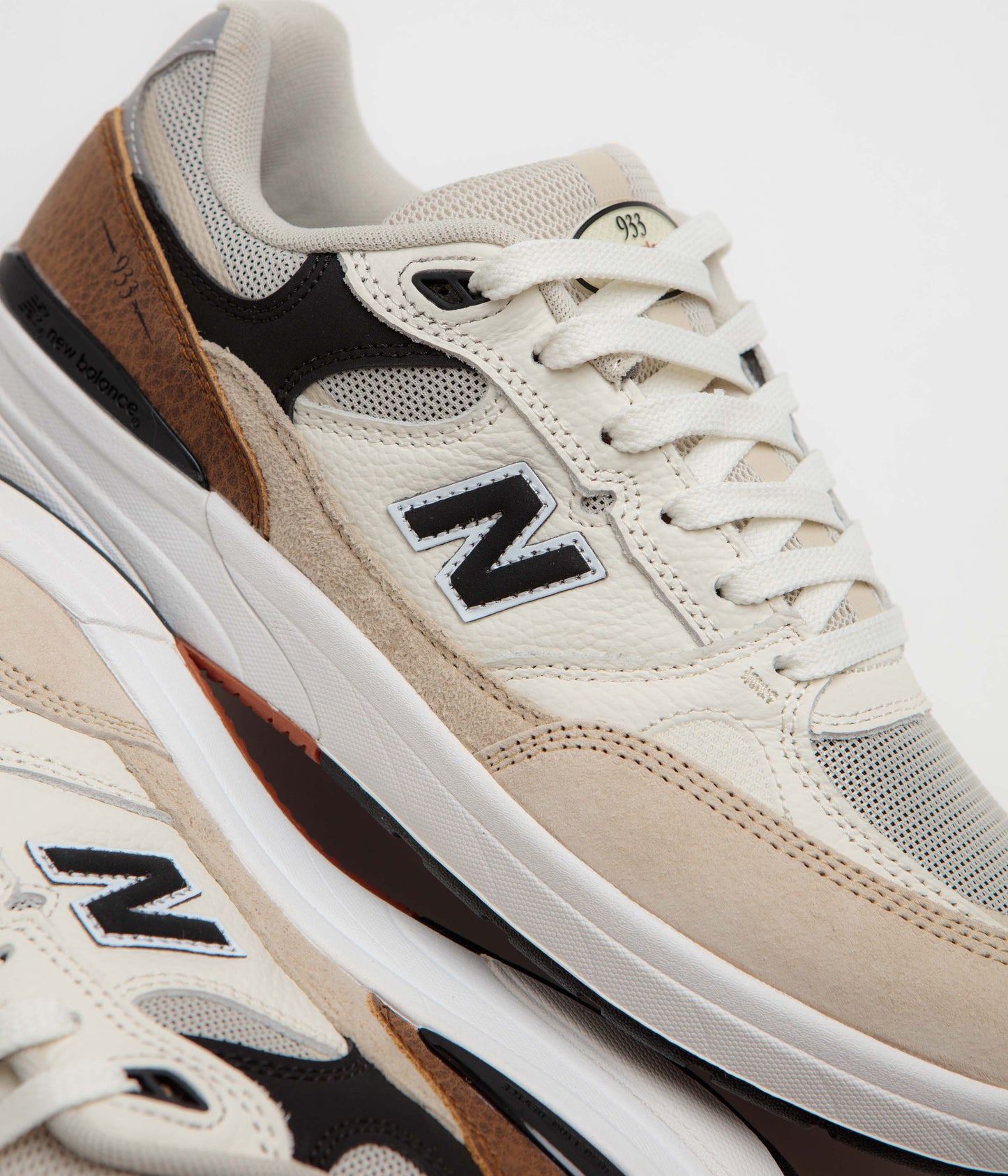 New Balance Numeric 933 Andrew Reynolds Shoes - Quicksand / Sea Salt
