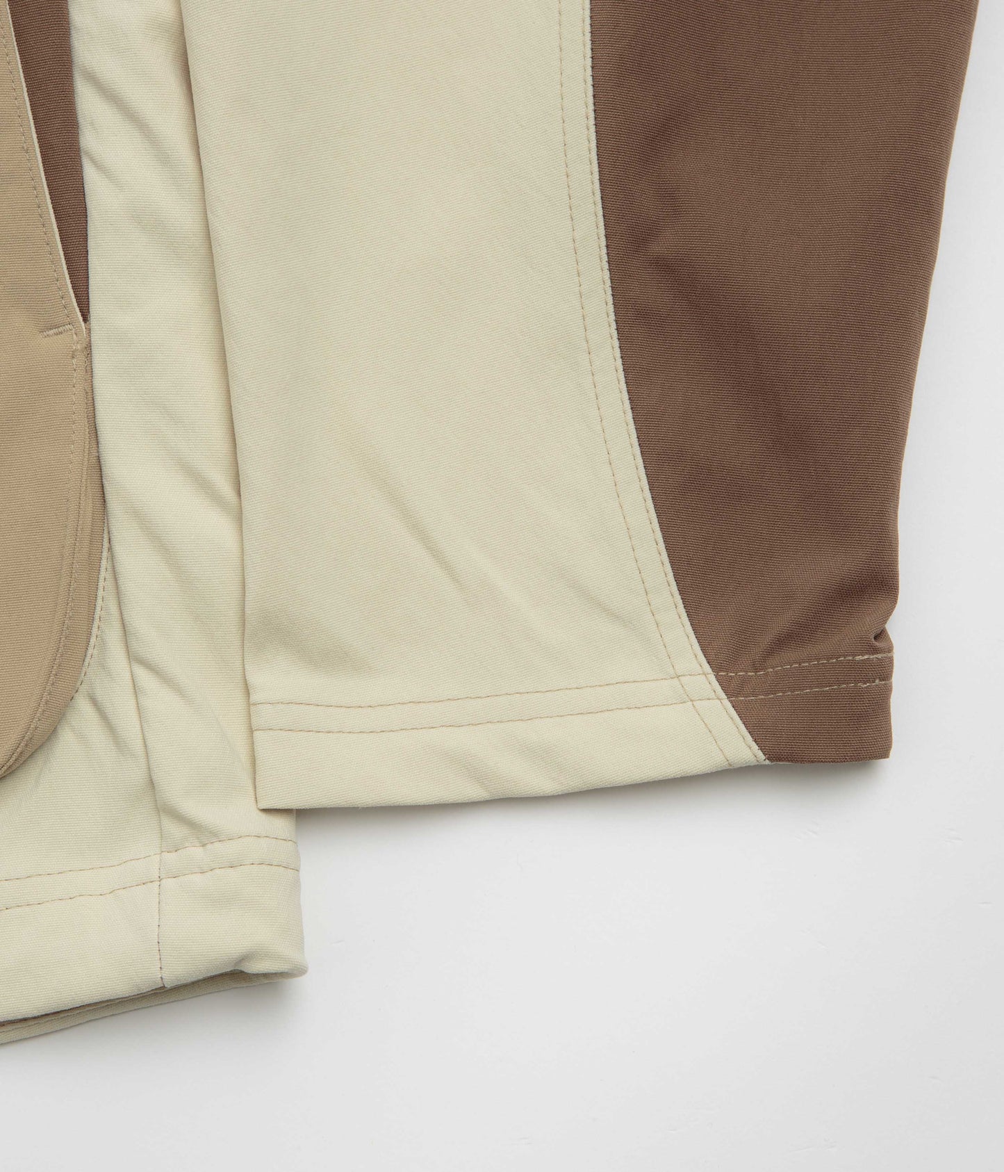 Nike ACG Smith Summit Jacket - Light Khaki / Parachute Beige / Summit White
