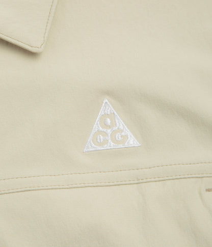 Nike ACG Smith Summit Jacket - Light Khaki / Parachute Beige / Summit White