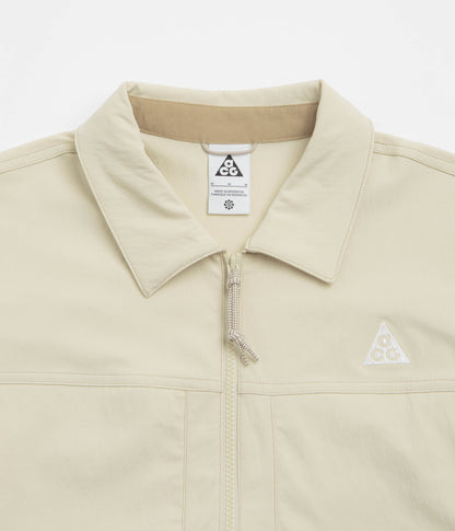 Nike ACG Smith Summit Jacket - Light Khaki / Parachute Beige / Summit White