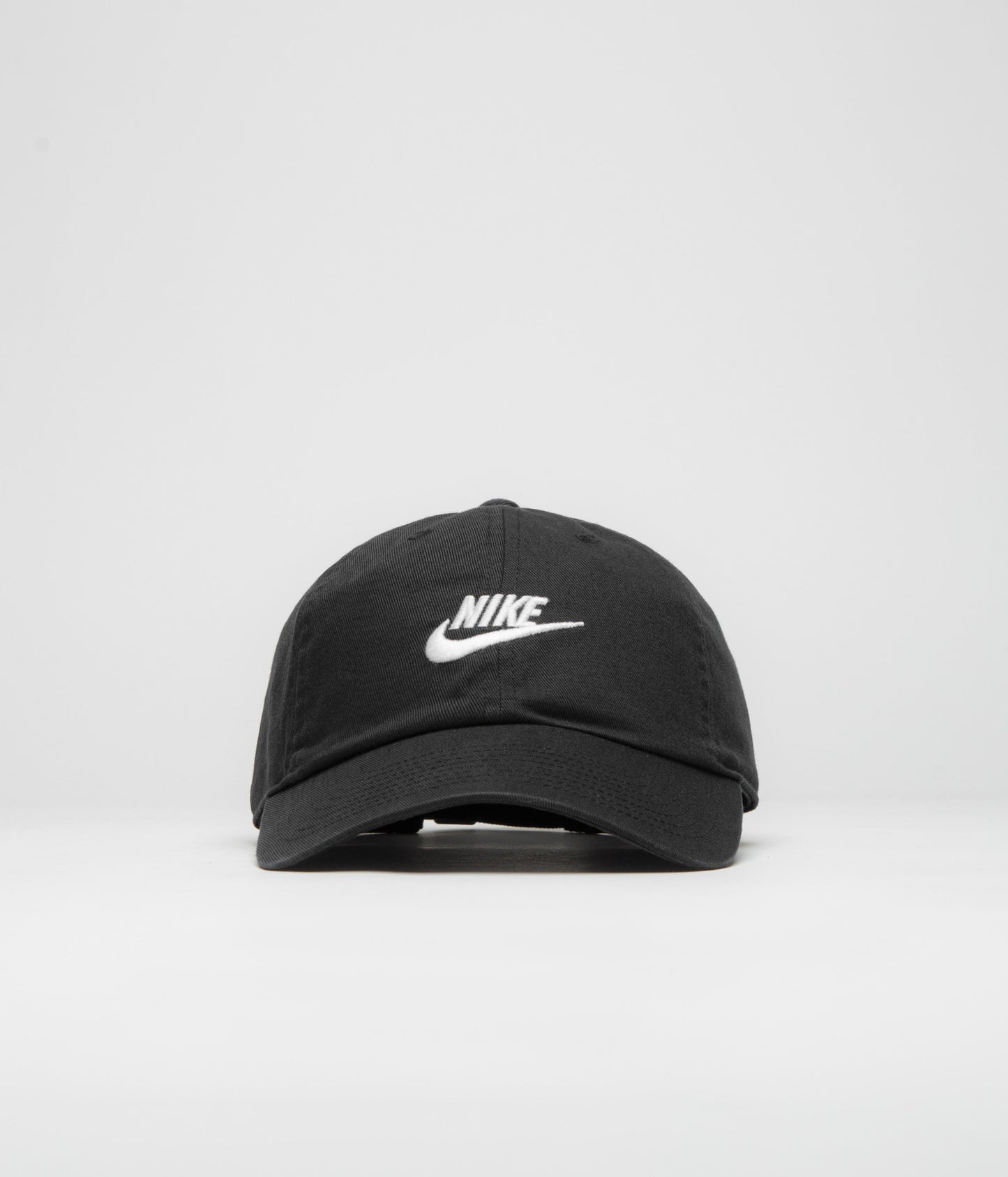 Nike Club Futura Wash Cap - Black / White