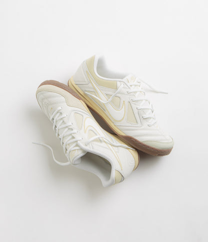 Nike Gato Shoes - Sail / Light Khaki - White - Gum Dark Brown