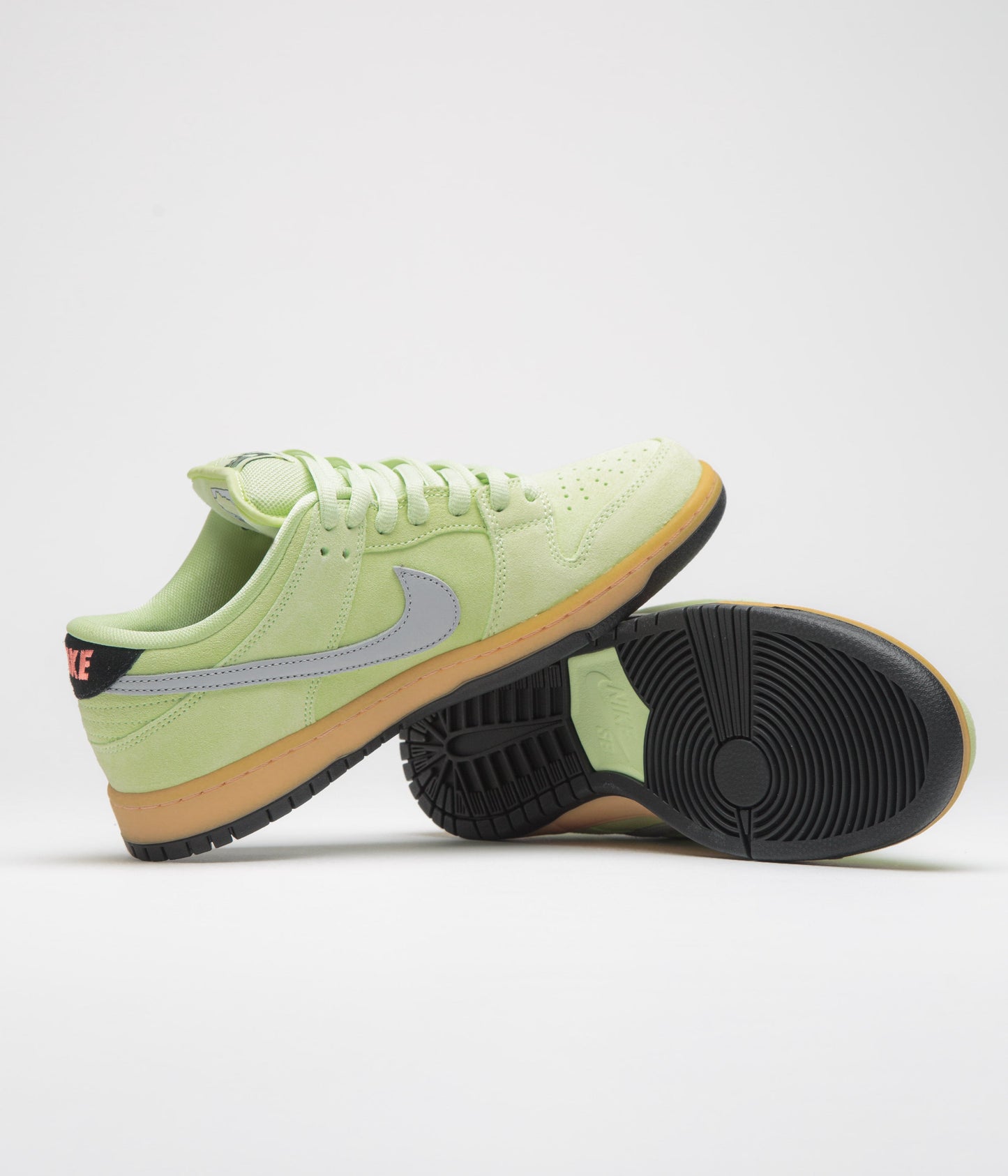Nike SB Dunk Low Pro Premium 'Verdugo Mountain' Shoes - Pistachio Frost / Wolf Grey - Black